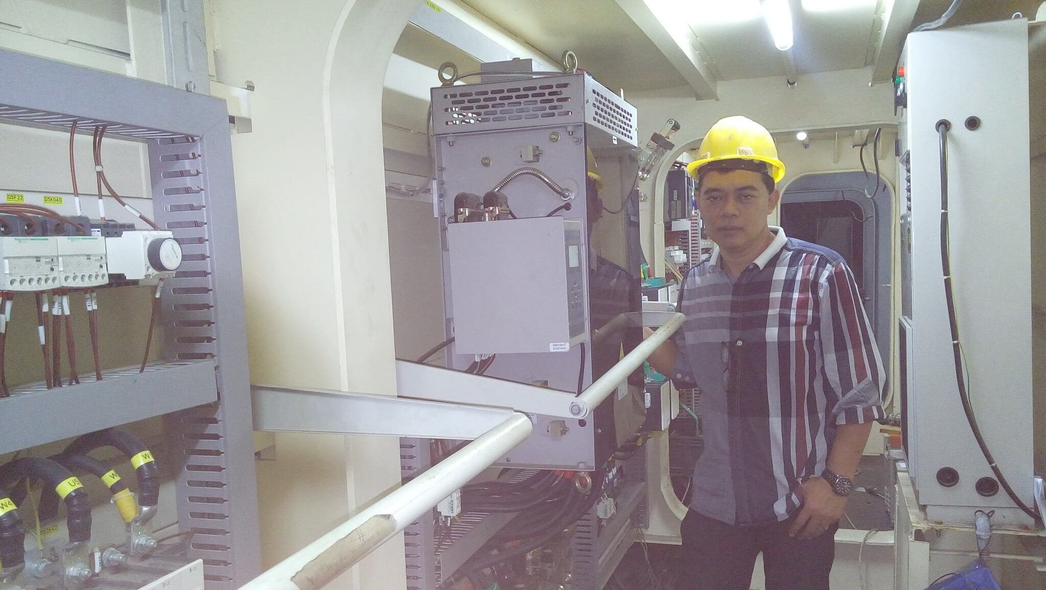 Modernisasi Lift Lama: Kapan Perlu Upgrade Panel, Motor, Sensor, atau Sistem Kontrol?